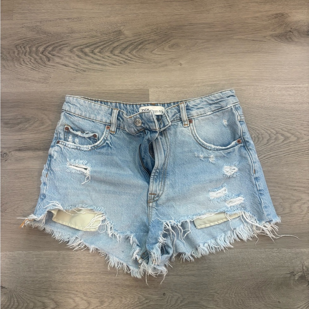 Zara distressed Light Blue Jean Shorts